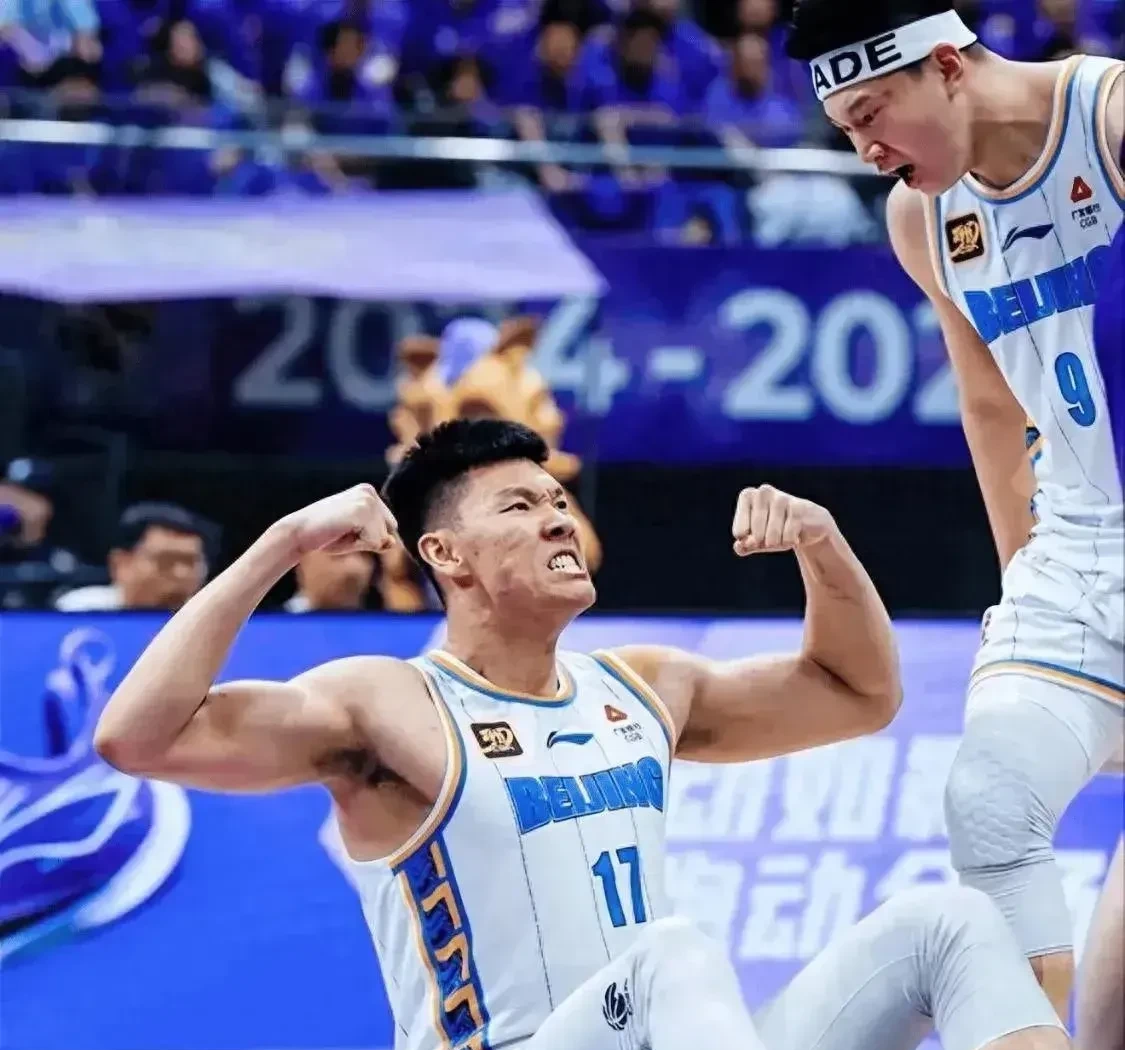 新疆队轻取福建队,胡金秋扛起全队的简单介绍 新疆队轻取福建队,胡金秋扛起全队的简单介绍