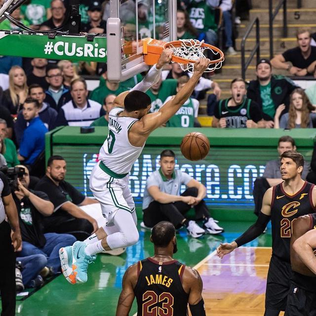 雷火电竞网站-山东队鏖战天津队，塔图姆带队取胜